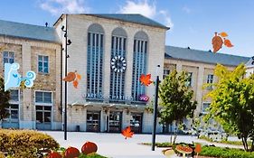 Superbe Studio A Deux Pas De La Gare De Chartres